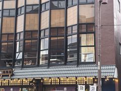 -(株)越後屋デパート