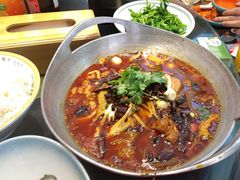 -川流不息·地道川菜·小龙虾(松东路店)