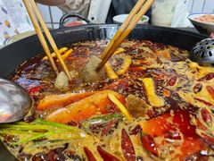 -四小区火锅·巷子里的重庆火锅(花照壁店)