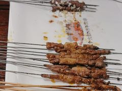 -三个大叔烤羊肉串·歌手驻唱·碳烤鲜肉(西三旗店)