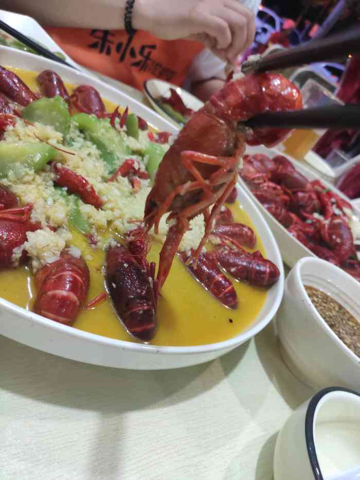 朱小乐龙虾馆(何园店)-"这应该是我们在扬州吃的最开心的一顿饭吧.