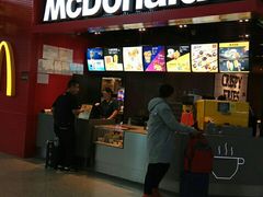 门面-麦当劳(桃仙机场到达层店)