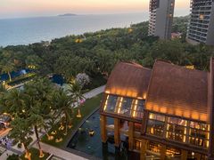 -三亚湾海居铂尔曼度假酒店