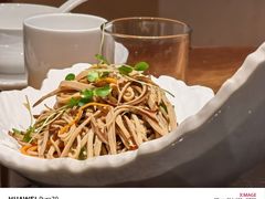 -渝半城经典川粤菜(重庆天地店)