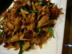 -香巴拉云南餐厅(华莱坞店)