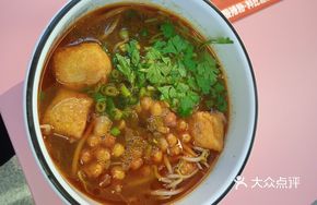 Snail Sour Spicy Noodles
