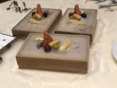 精美甜品拼鲜果-明阁 Ming Court(广州朗豪酒店)