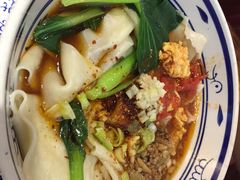 油泼biangbiang面-关中道陕味艺术餐厅(西岳庙店)