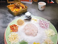 -得意咚瓜·顺德鱼生·冬瓜火锅(深圳首店)