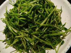 酒香炒豆苗-老头儿油爆虾·知味杭州(爱琴海购物中心)