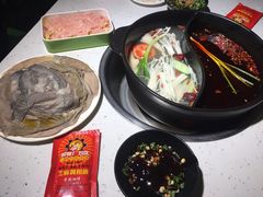 -钢管厂五区小郡肝串串香(奥克斯广场锦城万达店)