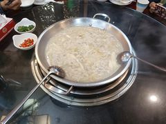 -老来福·非遗酸汤兔(凯旋路店)