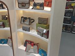 -六六奢品·vintage中古·回收二手奢侈品包包手表首饰(环球港店)