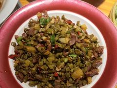 -卢大鲜鱼头捞饭(美利广场店)