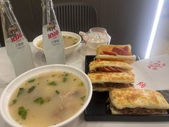 -高玛纳驴肉火烧(一世界店)