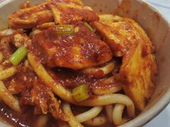 鸡肉炒米粉加馕-郭小妍初见新疆炒米粉(老军营店)