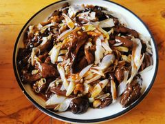 -虹海圣肉饼店家常菜馆