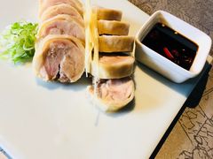 -穹六人间 people 6(岳阳路店)