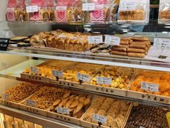 -金色麦甜糕点(面包.蛋糕.华苑店)