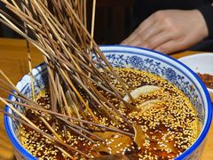 -大众跷脚牛肉馆·非遗传承单位(峨眉山店)