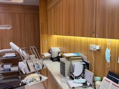 -上海仁爱医院口腔科 · 种植