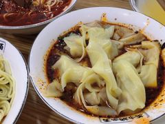 红油抄手-花市豌杂面(民生路店)