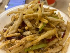 -江城燕子大排档(江汉路步行街店)