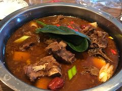老北京羊蝎子锅-亿百顺红焖羊排小馆(总店)