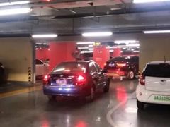 -合生汇购物中心-停车场