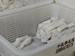 -正宗杨记普洱酸醋米线(总店)