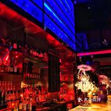 高颜值的一家酒吧哦