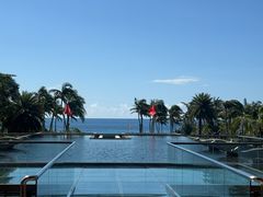 -亚龙湾喜来登·美景台大堂吧