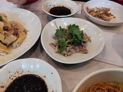 -月亮房·白斩鸡(娄山关路店)