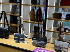 -首创奥特莱斯(西安店)