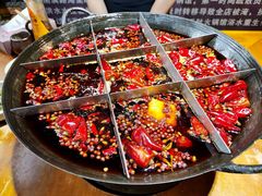 -白乐天毛肚火锅馆(南滨路店)