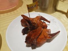招牌烤乳鸽-石岐佬中山菜馆(张溪店)