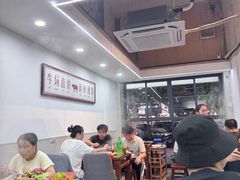-刘少华贵州小黄牛·鲜牛肉火锅(总店)