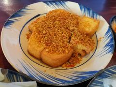 -Cuc Gach Quan Restaurant