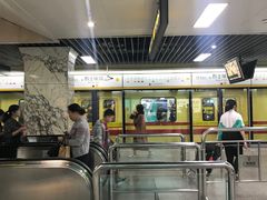-烈士陵园(地铁站)