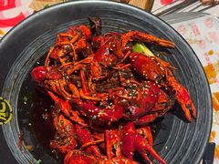 -肥肥虾庄·金牌油焖大虾(汉街SKP店)