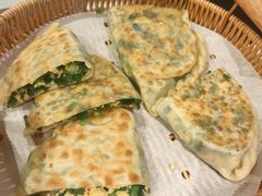 -锅飘飘·东北铁锅炖(雨花客厅店)