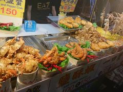 -六合夜市