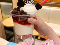 草莓配红丝绒扑扑满-DQ·蛋糕·冰淇淋(金鹰天地店)