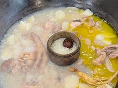 -朴小妹人参鸡汤火锅(长白山万达店)