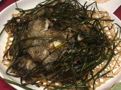 葱烤鸦片鱼头-老吉士酒家(天平路店)