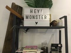 -怪兽咖啡 Monster Cafe