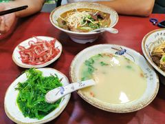 -金杨拉面王小吃面馆·牛三宝面·红烧牛肉粉
