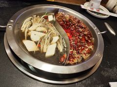 -沸炉重庆老火锅(军事博物馆店)