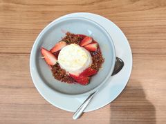 草莓脆粒慕斯-农畉LONFOOD(福田星河COCOPark店)