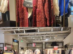 -URBAN REVIVO(北京斯普瑞斯奥特莱斯店)